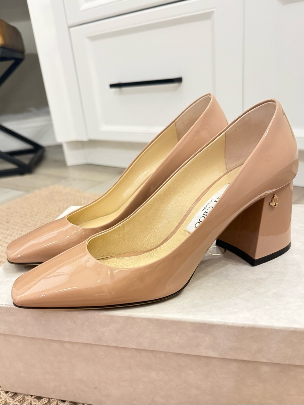 Jimmy Choo 65 Blush Nude Patent Leather Block Heel Pumps Sz 39.5 / 8.5